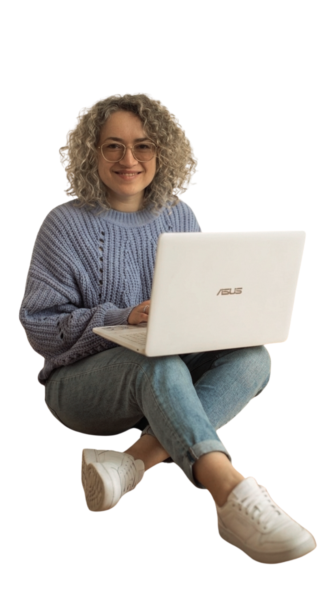Eine Frau Xenia mit einem Laptop